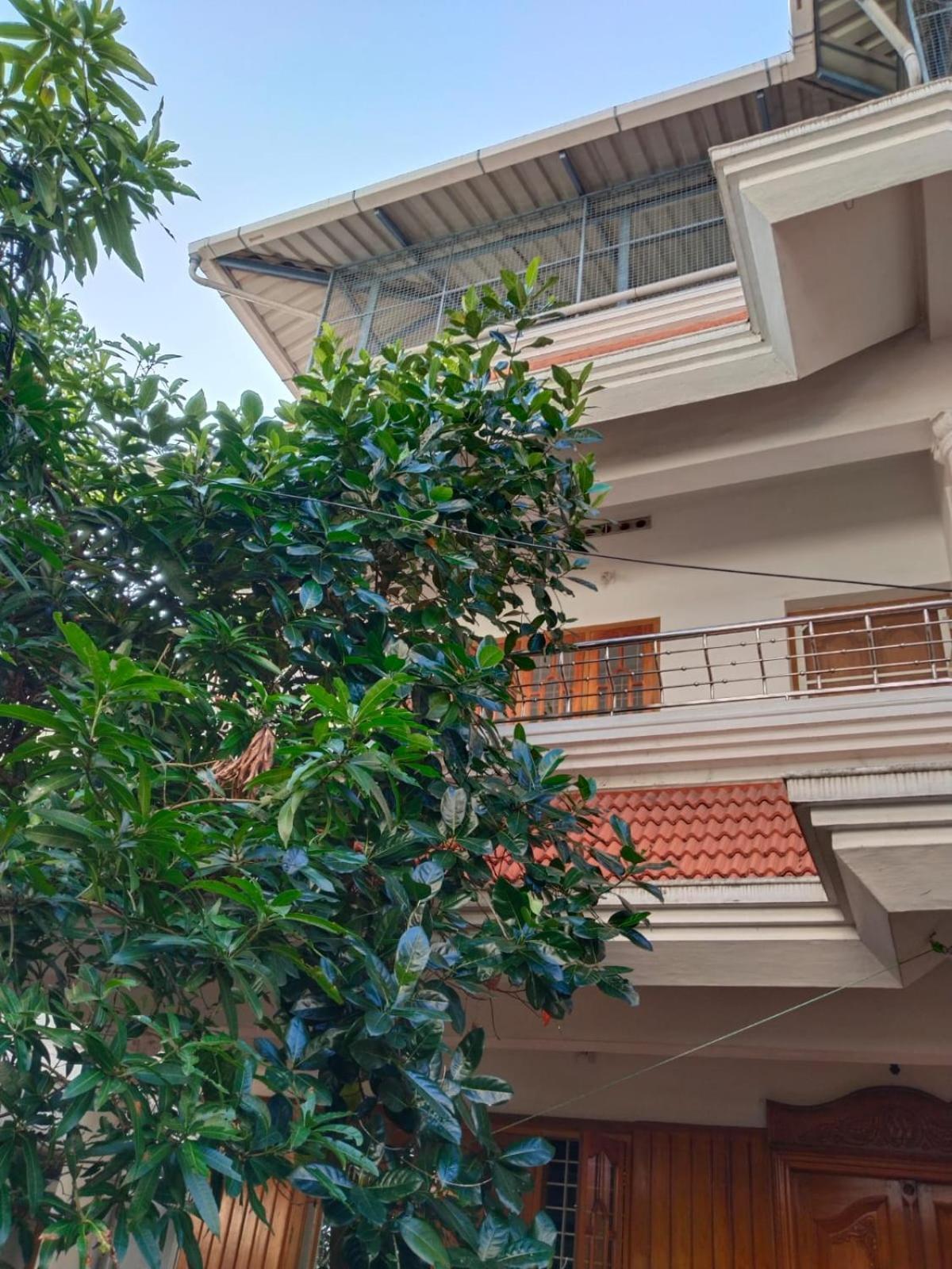 Willa Full Ac 4Bhk Townhouse, 10 Mins From Kochi Airport Angamaly Zewnętrze zdjęcie